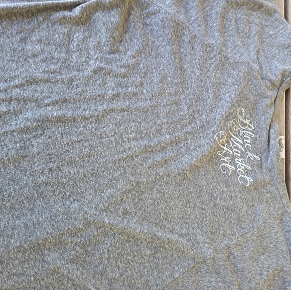 Breakfast at Tiffany's tattoo shirt NWOT - Picture 5 of 5